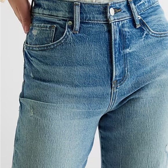 Express Ladies High Waisted Medium Wash Drop Hem Straight Ankle Jeans NWT Size 8 - Picture 3 of 6